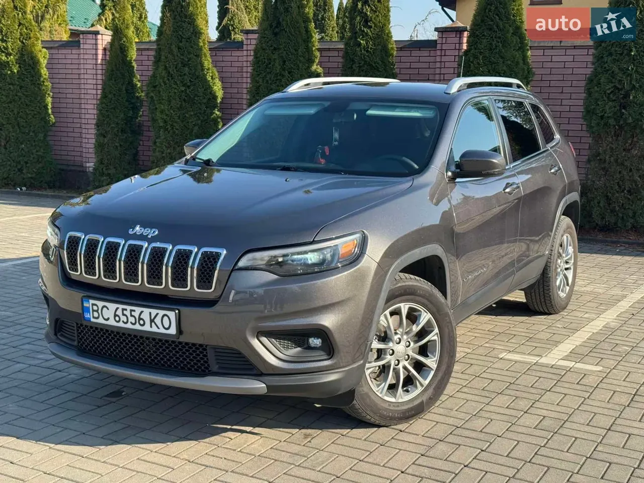 Jeep Cherokee 2018 photo 3