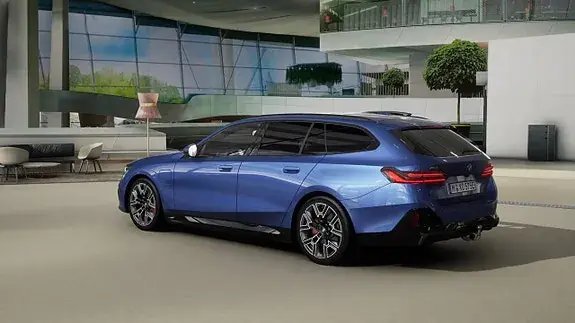 BMW 530E 2026 photo 2
