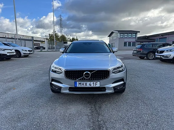 Volvo V90 Cross Country 2019 photo 2