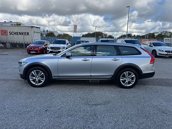 Volvo V90 Cross Country 2019 photo 4