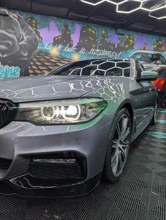 BMW 5 Series 2017 photo 3