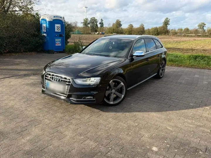 Audi S4