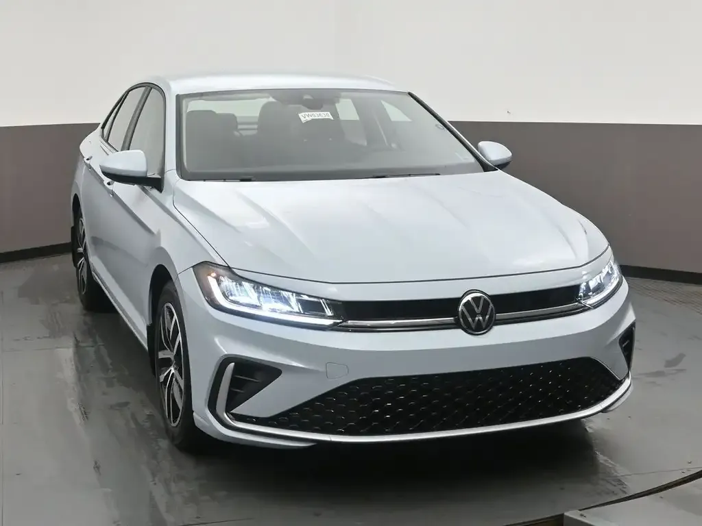 Volkswagen Jetta 2027 photo 2