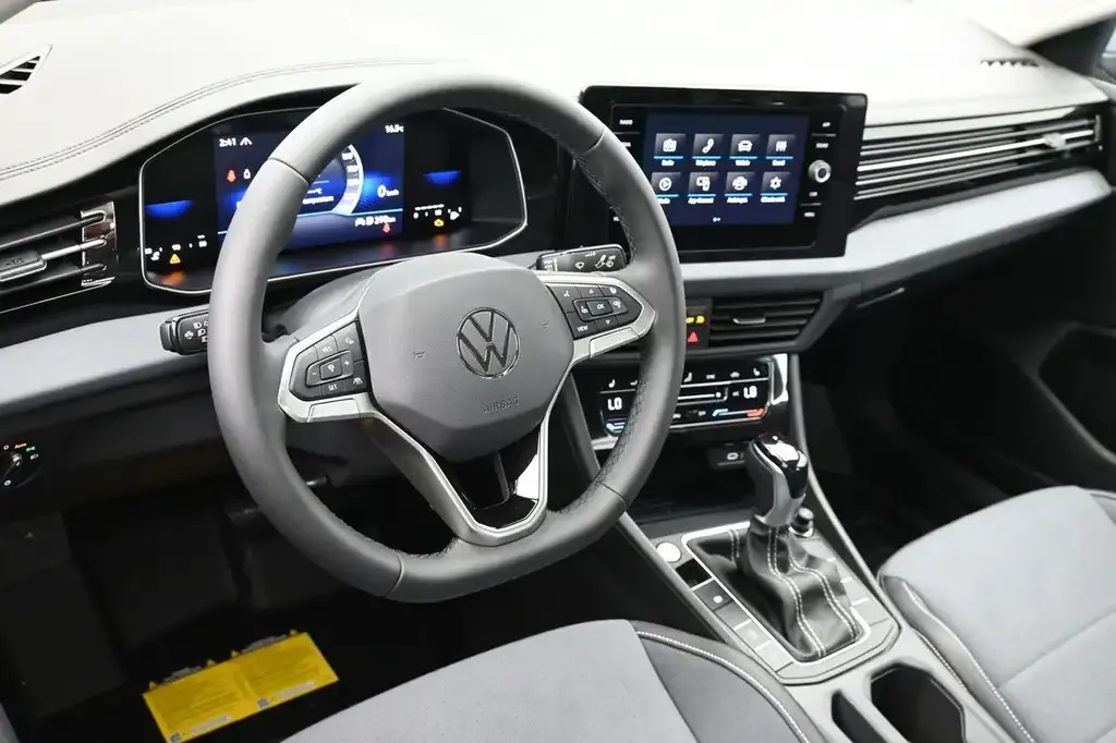 Volkswagen Jetta 2027 photo 5