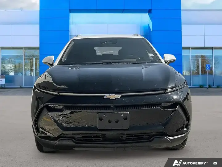 Chevrolet Equinox 2026 photo 2