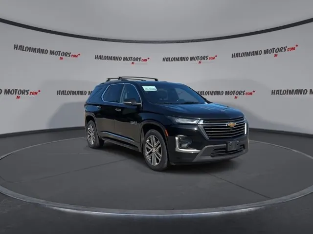 Chevrolet Traverse 2022 photo 2