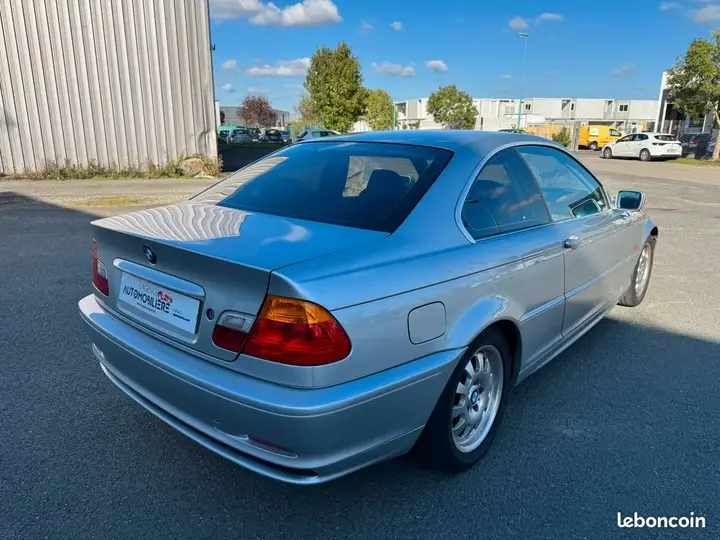 BMW Série 3 2001 photo 5