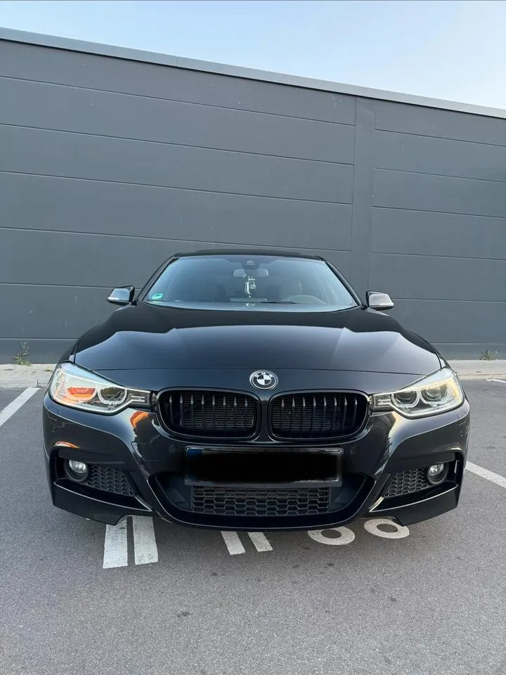 BMW 328I
