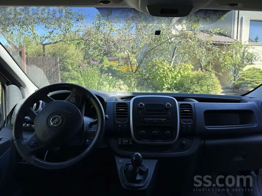 Opel Vivaro 2015 photo 3
