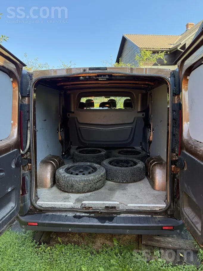 Opel Vivaro 2015 photo 4