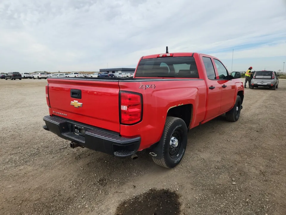 Chevrolet Silverado 1500 2018 photo 3