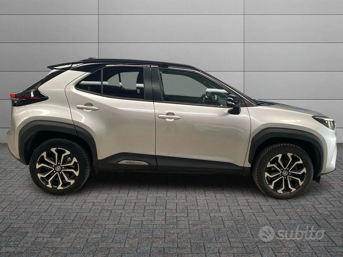 Toyota Yaris Cross 2022 photo 3