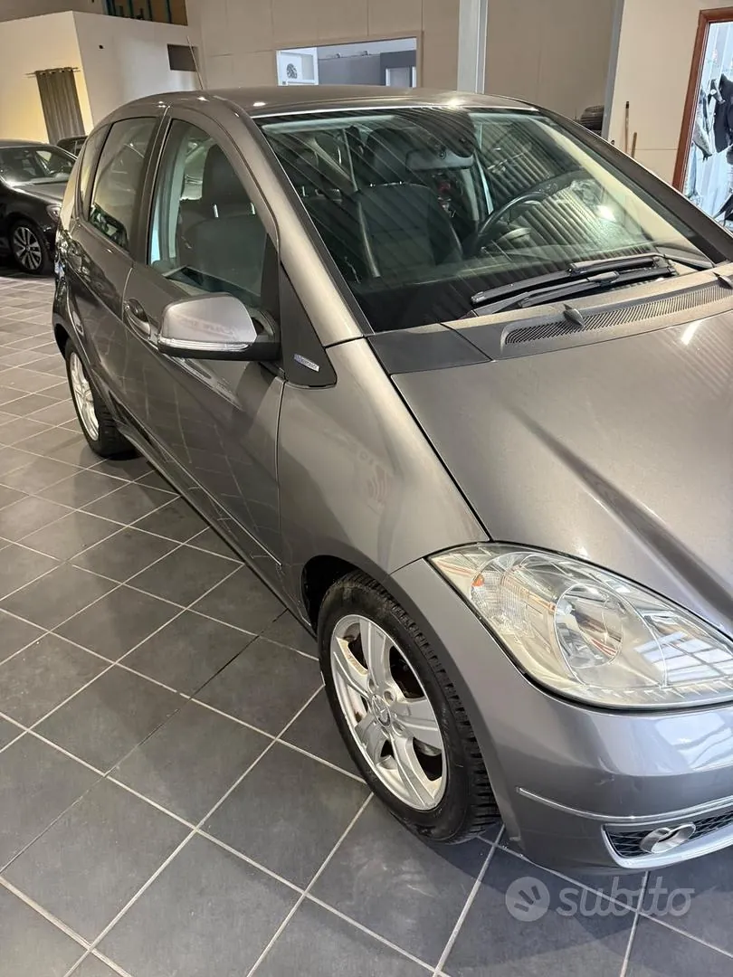 Mercedes-Benz A-Class 2009 photo 4