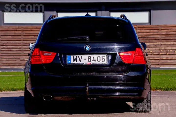 BMW 320D 2010 photo 5