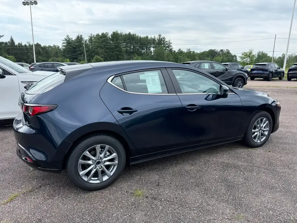 Mazda 3 2026 photo 4
