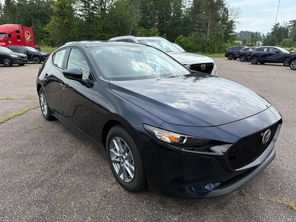 Mazda 3 2026 photo 3