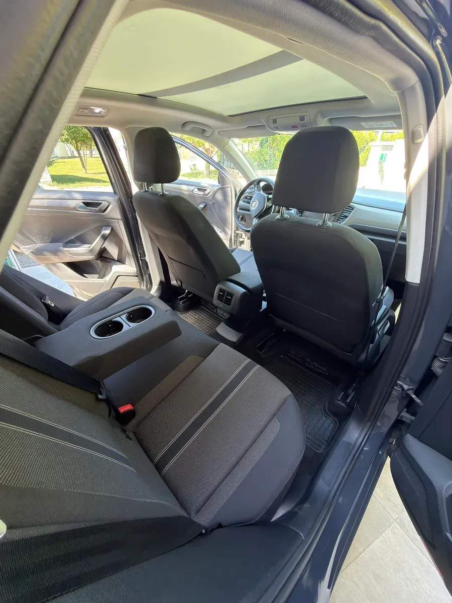Volkswagen T-Roc 2020 photo 2