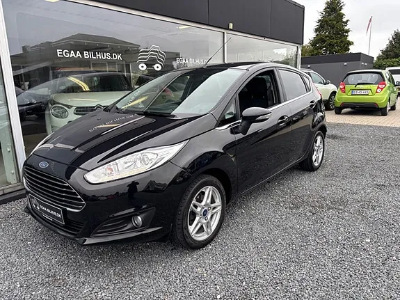 Ford Fiesta 2014 photo 2