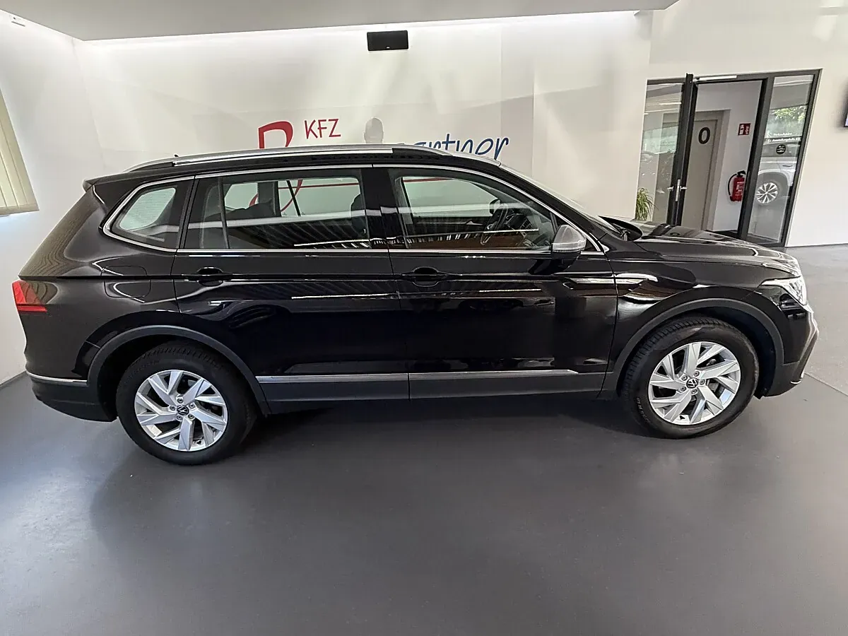 Volkswagen Tiguan Allspace 2023 photo 3