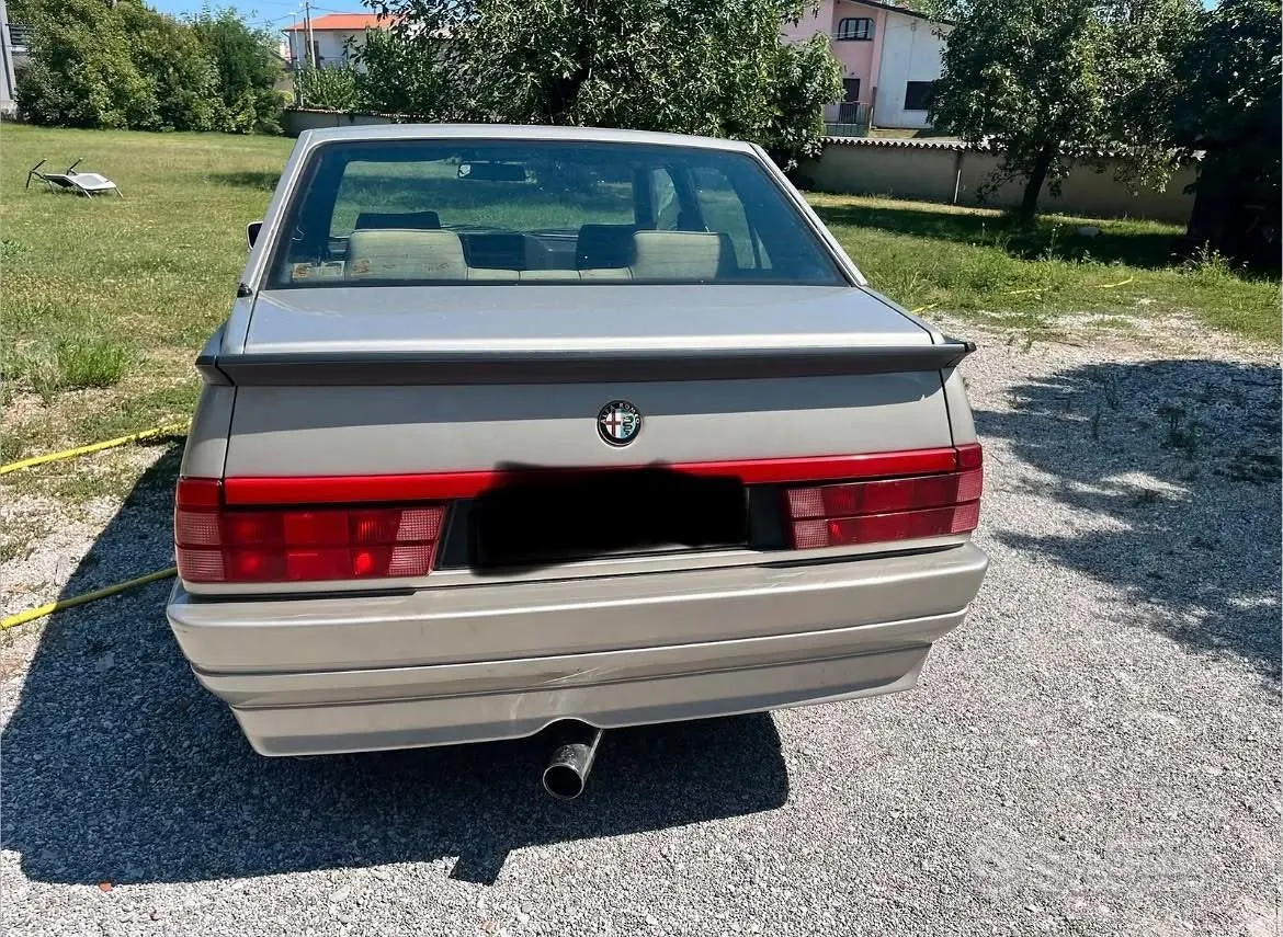 Alfa Romeo 75 1988 photo 4