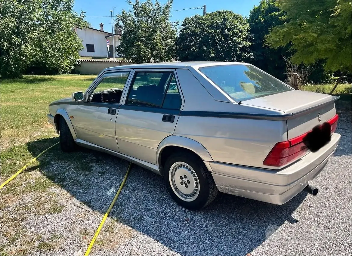 Alfa Romeo 75 1988 photo 3