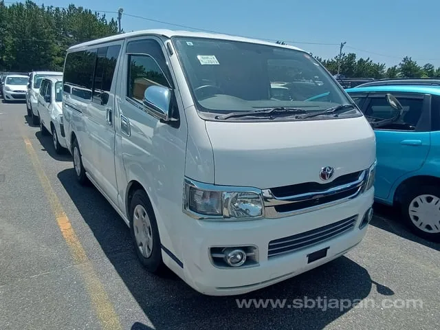 Toyota Regius Ace