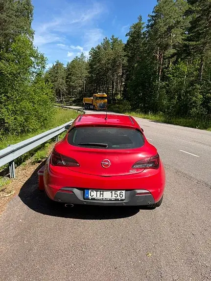 Opel Astra 2012 photo 3