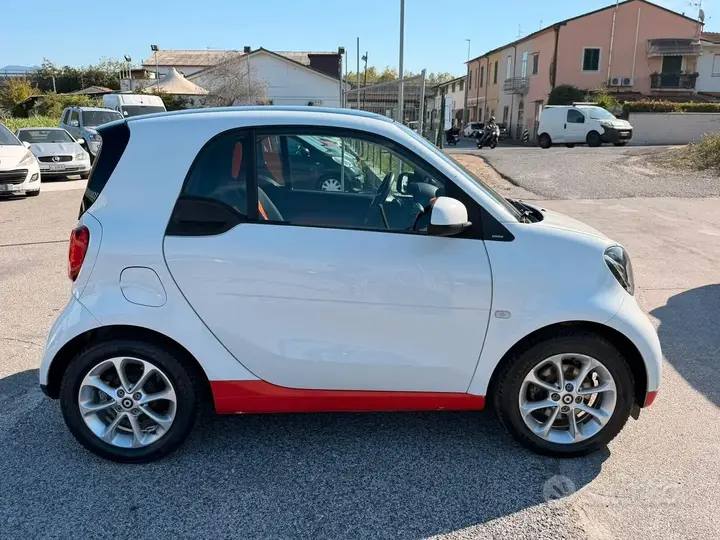 Smart Fortwo 2016 photo 4