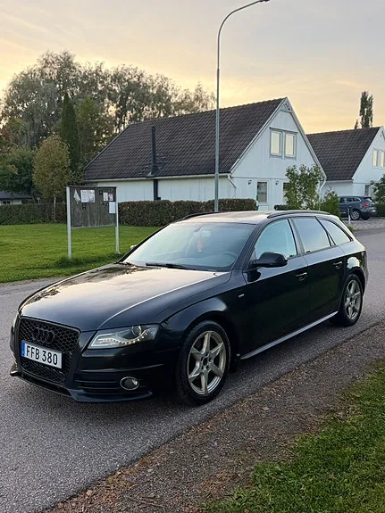 Audi A4 2010 photo 3
