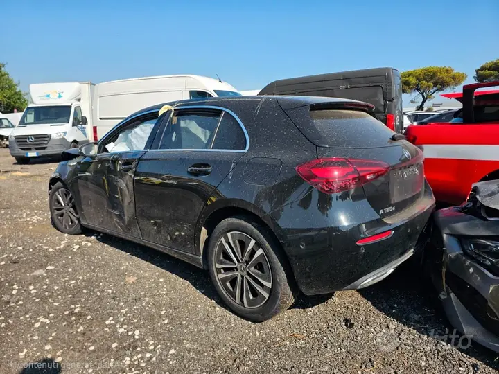 Mercedes-Benz A 180