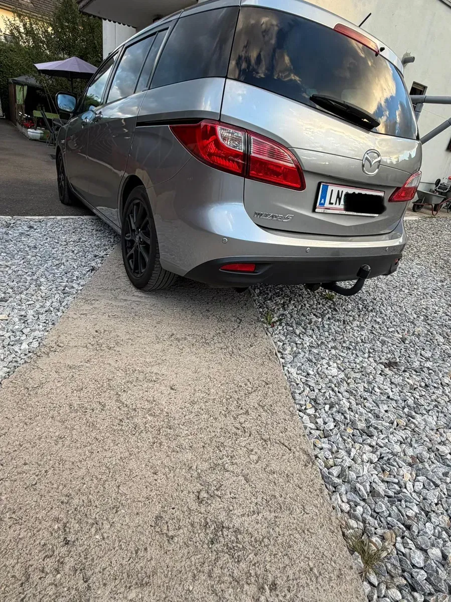 Mazda Mazda5 2013 photo 2