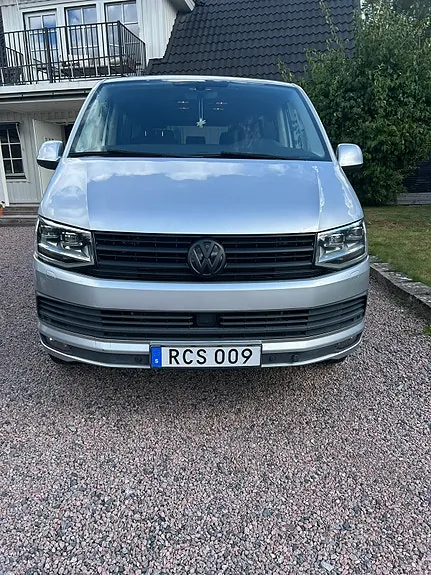 Volkswagen Multivan 2016 photo 2