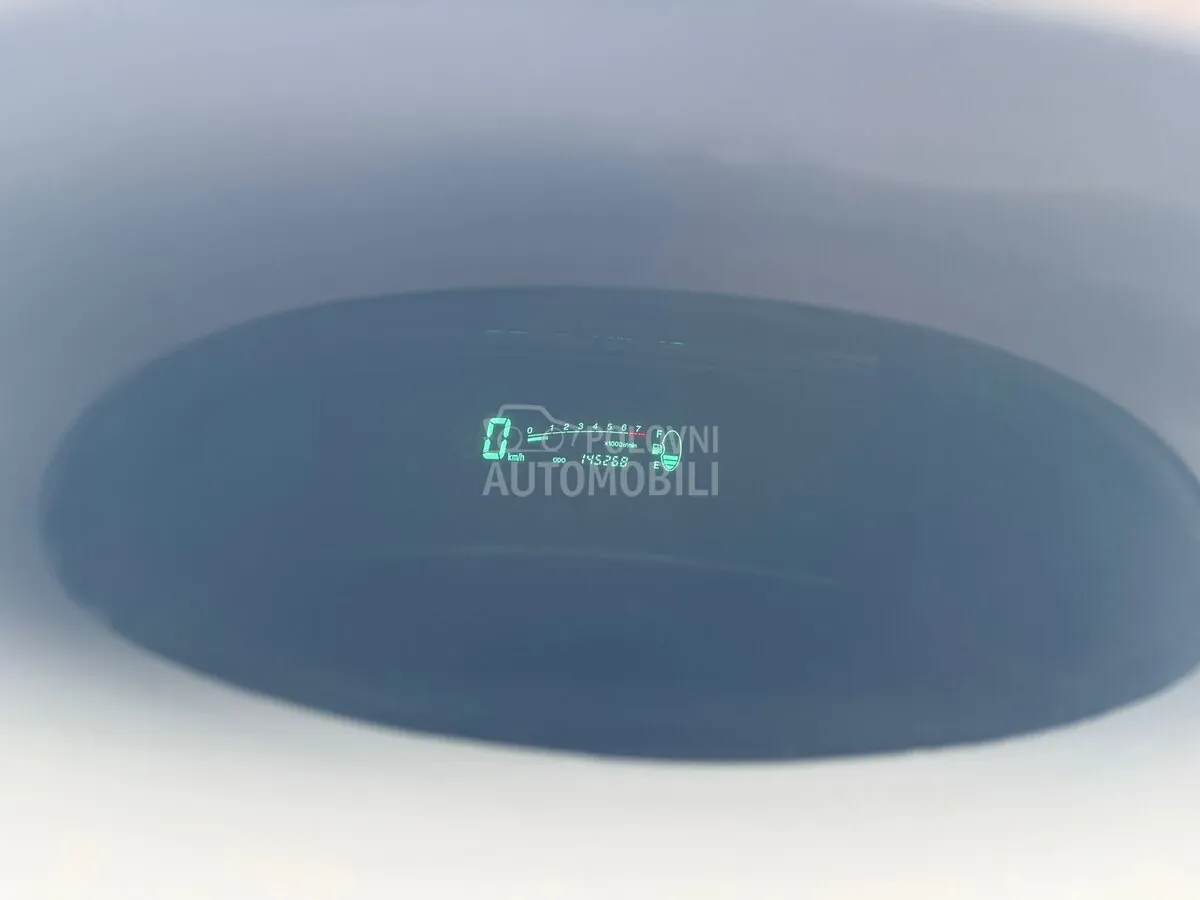 Toyota Yaris 2001 photo 3
