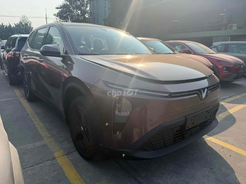 Vinfast Limo 2026 photo 2