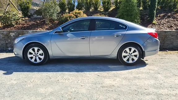 Opel Insignia 2010 photo 3