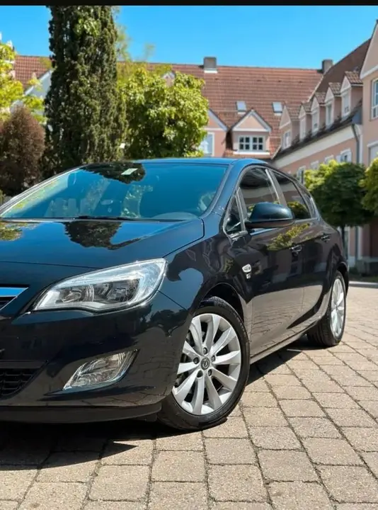 Opel Astra J