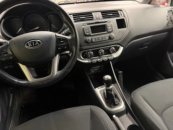 Kia Rio 2012 photo 5