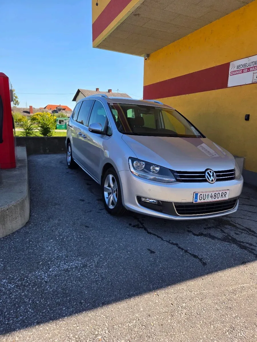 Volkswagen Sharan 2010 photo 2
