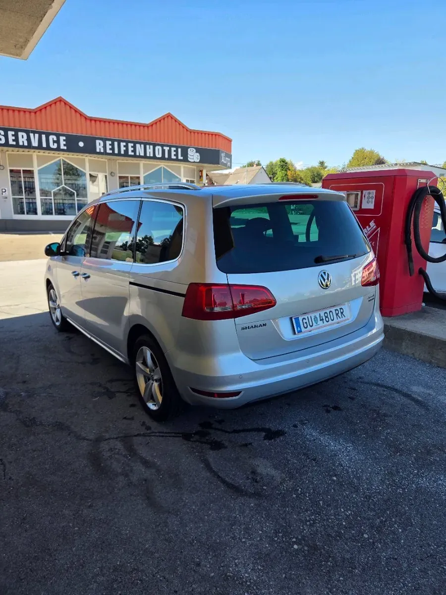 Volkswagen Sharan 2010 photo 3