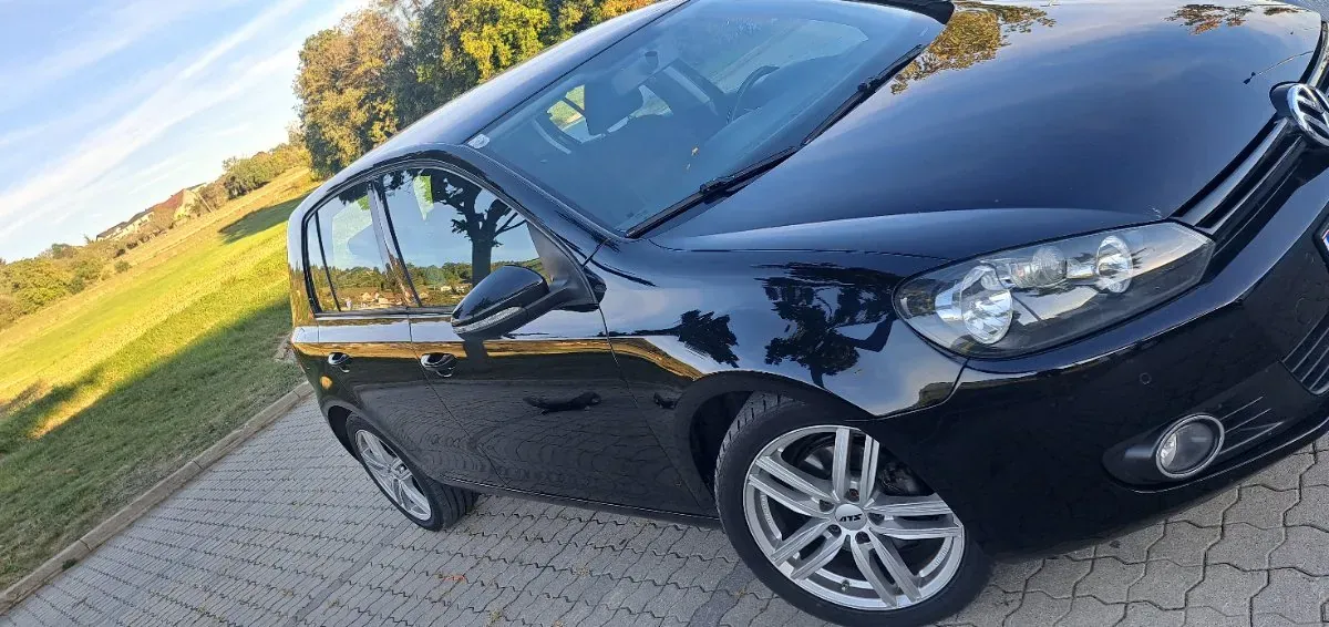 Volkswagen Golf 2010 photo 3