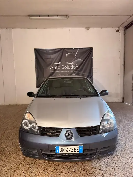 Renault Clio 2008 photo 2