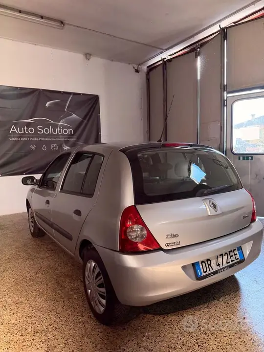 Renault Clio 2008 photo 5