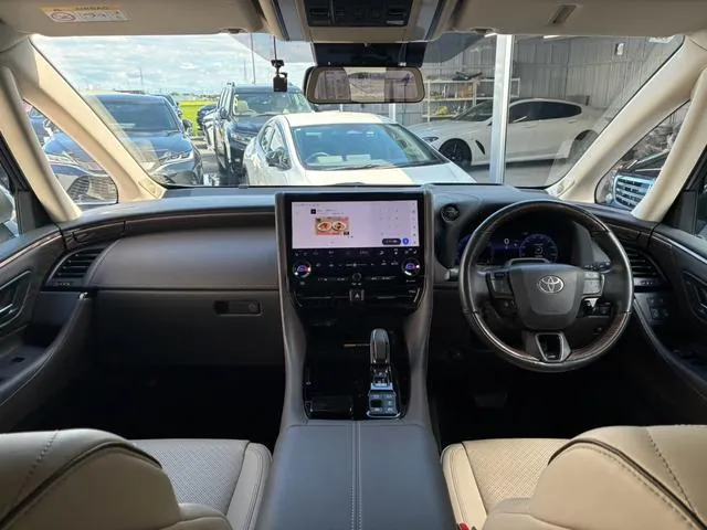 Toyota Alphard Hybrid 2023 photo 2