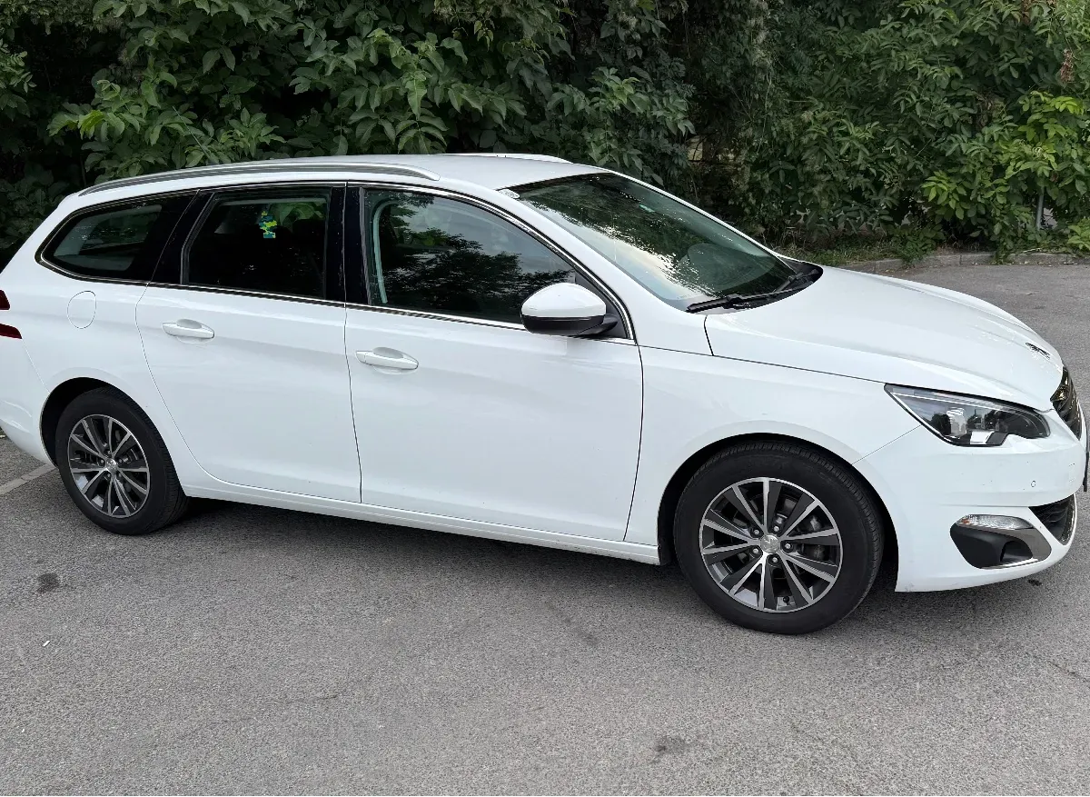 Peugeot 308 2017 photo 3