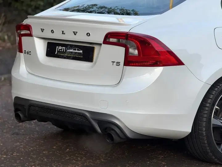 Volvo S60 2014 photo 4