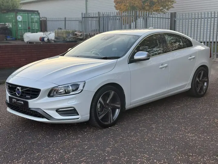 Volvo S60 2014 photo 2