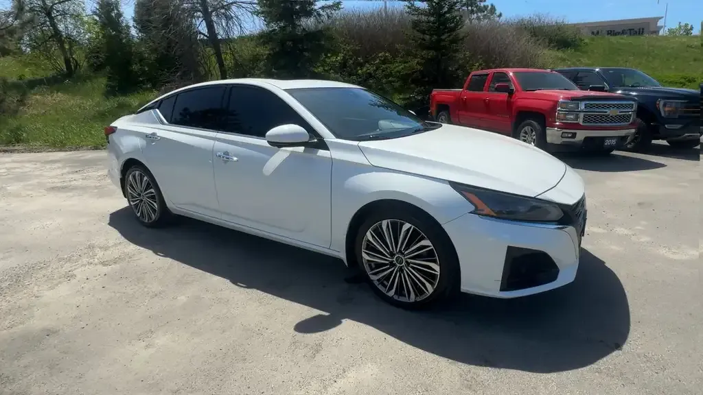 Nissan Altima 2024 photo 3