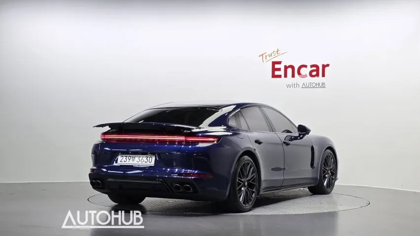 Porsche Panamera 2025 photo 2