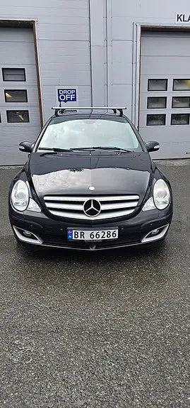 Mercedes-Benz R320