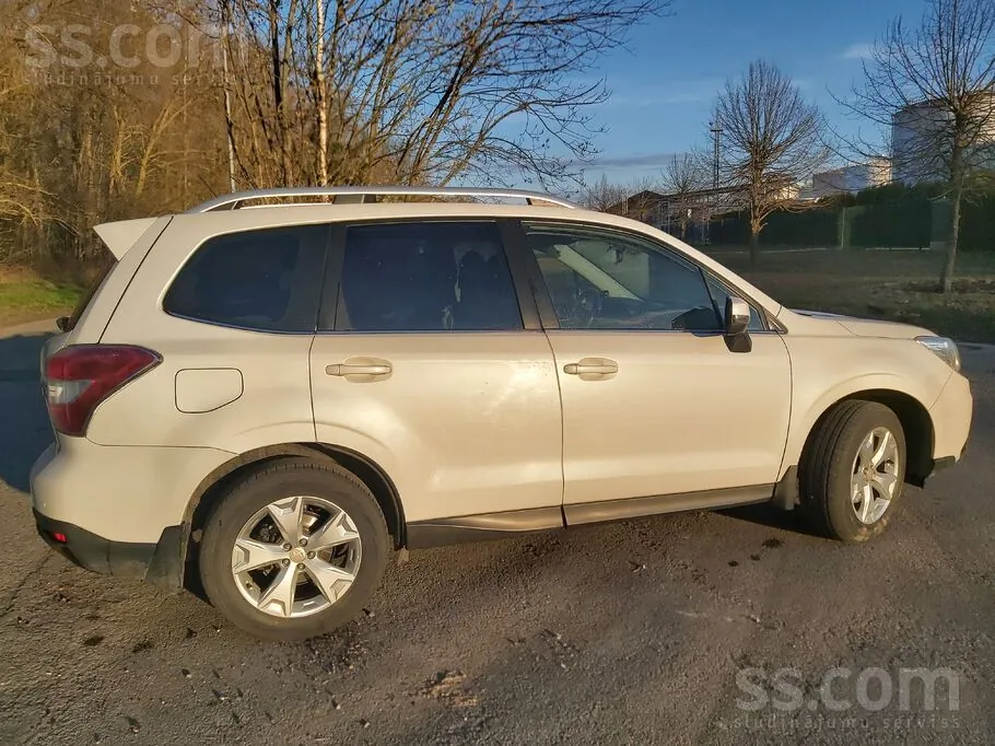 Subaru Forester 2014 photo 2